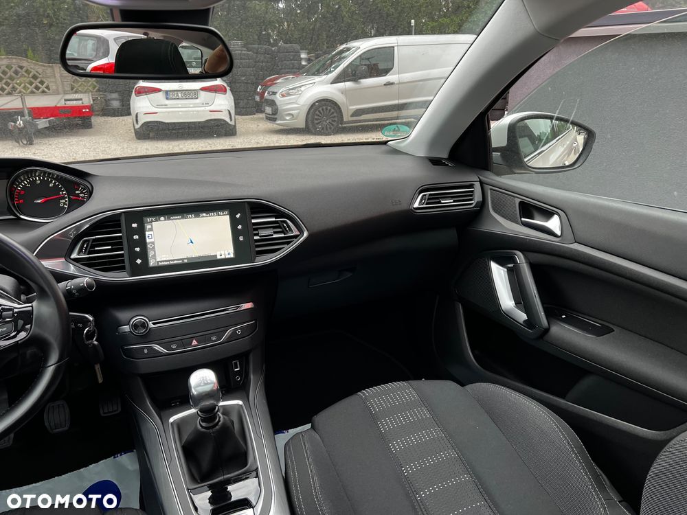 Peugeot 308 BlueHDi 150 Stop & Start Allure - 22