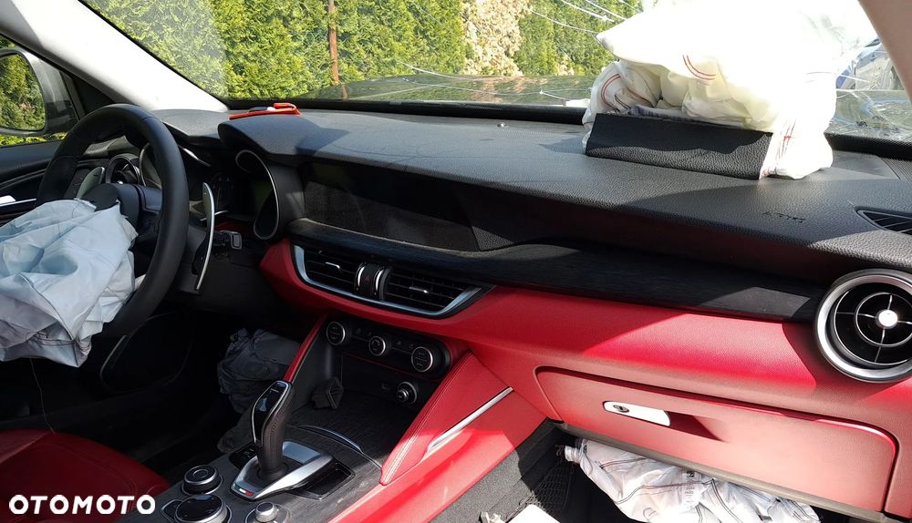 Alfa Romeo Stelvio - 5