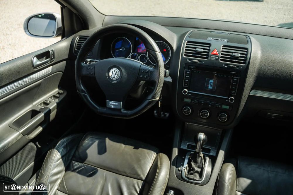 VW Golf 3.2 R32 4Motion DSG - 8