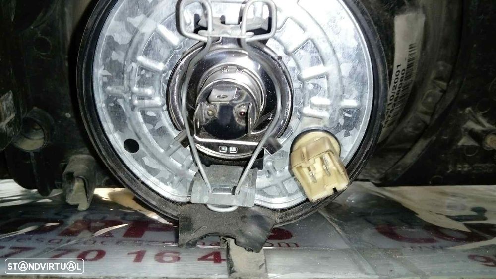 FAROL ESQUERDO FIAT SCUDO FURGÃO 2002 -50804 - 4
