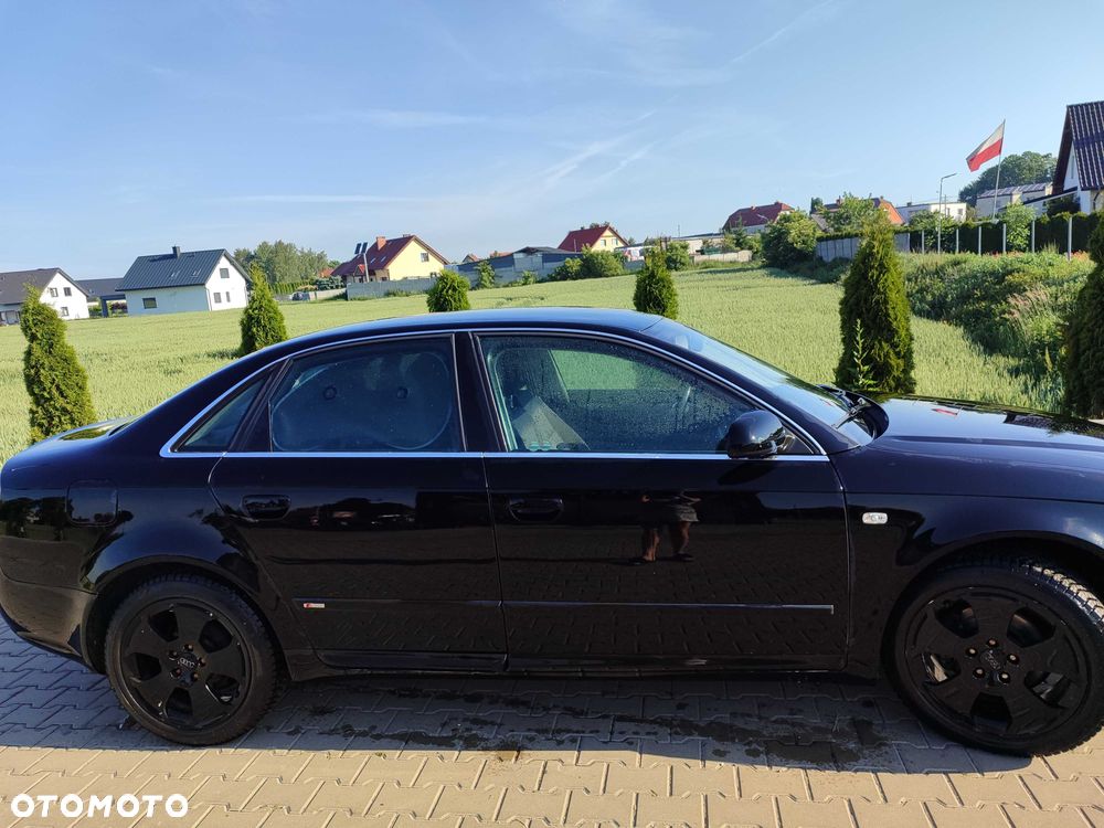 Audi A4 Limousine - 3