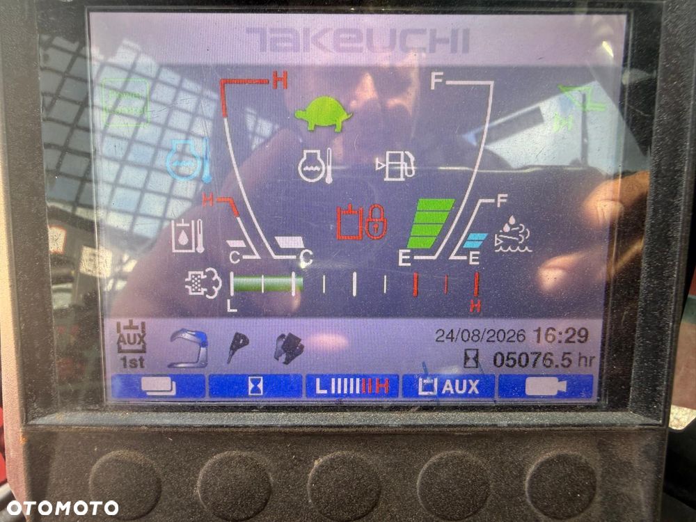 Takeuchi TL12 - 2