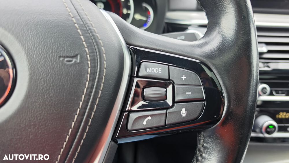 BMW Seria 5 530i xDrive Aut. Luxury Line - 13