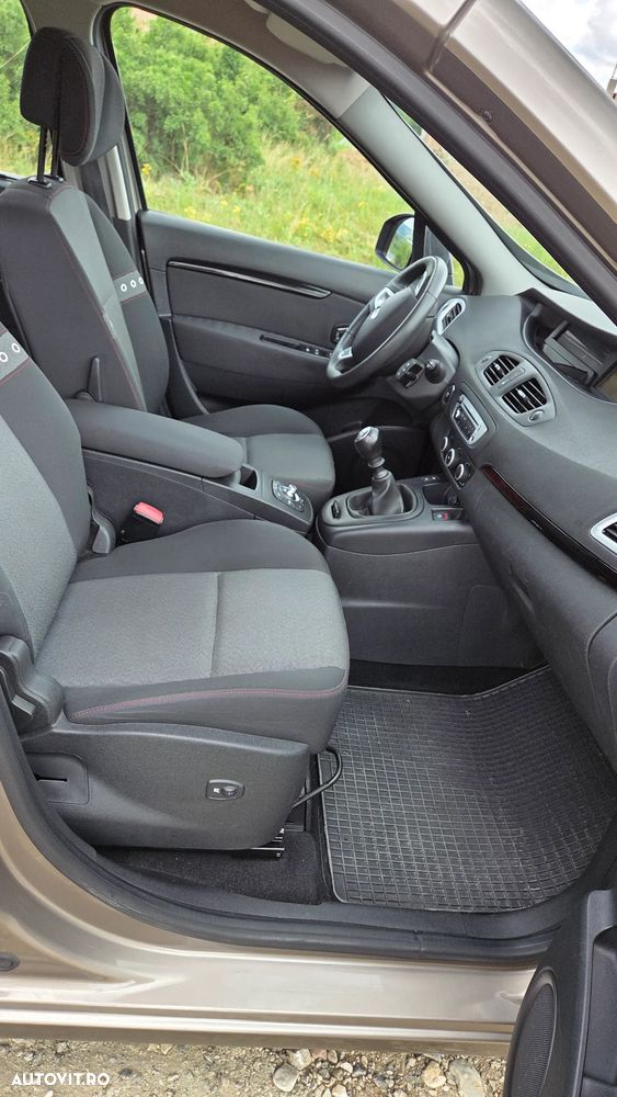 Renault Grand Scenic 1.6 Expression - 11