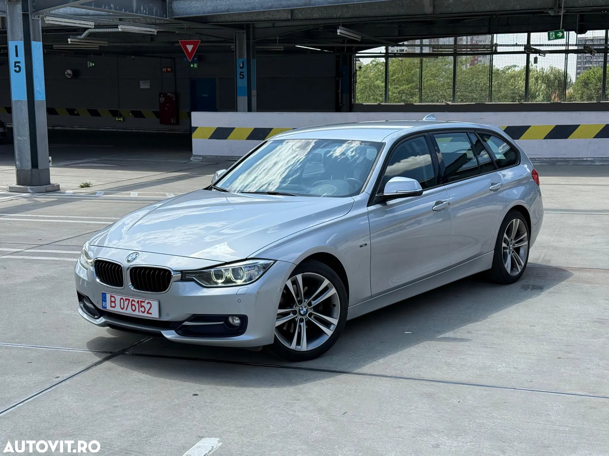BMW Seria 3 320d Touring Sport-Aut. Sport Line - 1