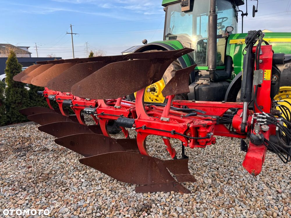 Gregoire Besson RWY 6 - 2