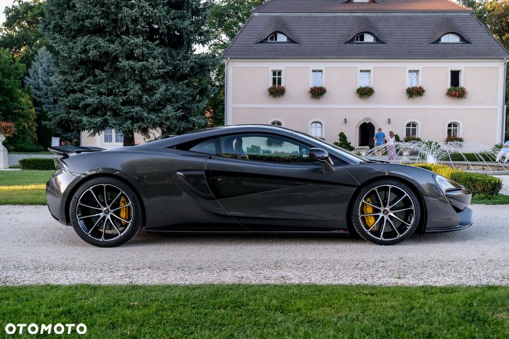 McLaren 570S Coupe - 10
