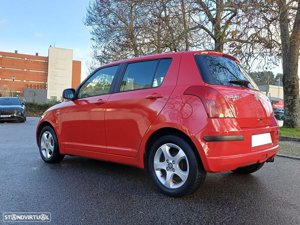 Suzuki Swift 1.3 DDiS GL - 15