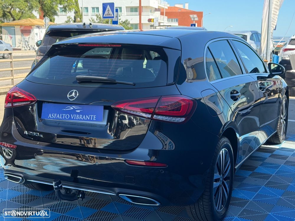 Mercedes-Benz A 250 e 8G-DCT Progressive - 4