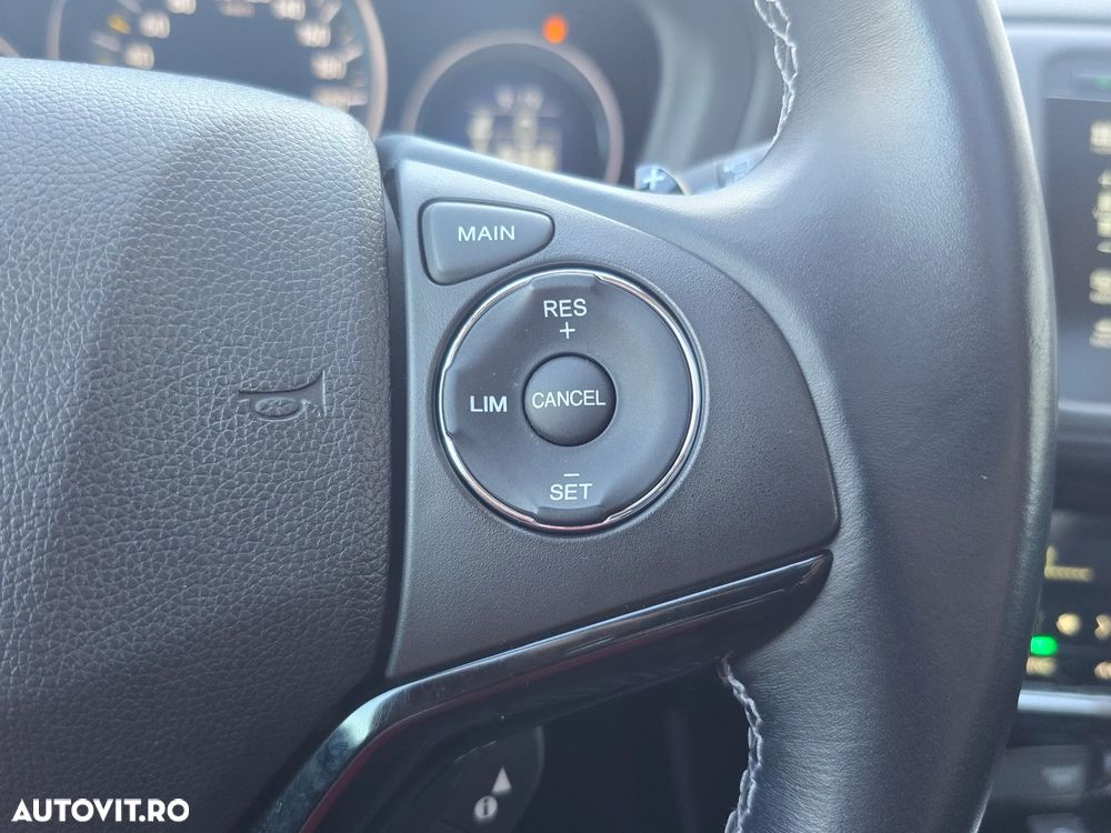 Honda HR-V 1.5 i-VTEC 4x2 CVT Executive - 17