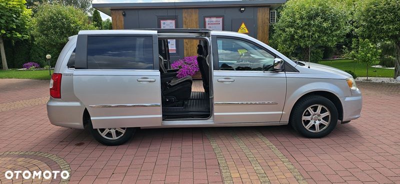 Chrysler Town & Country 3.6 Touring - 18