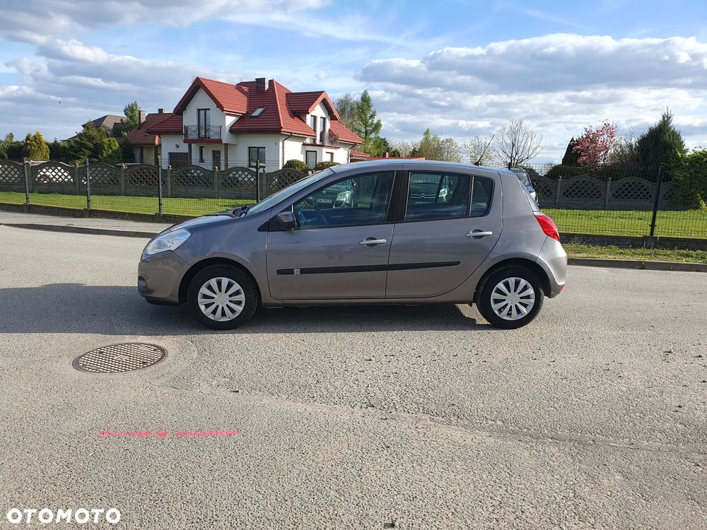 Renault Clio 1.2 16V Tech Run - 4