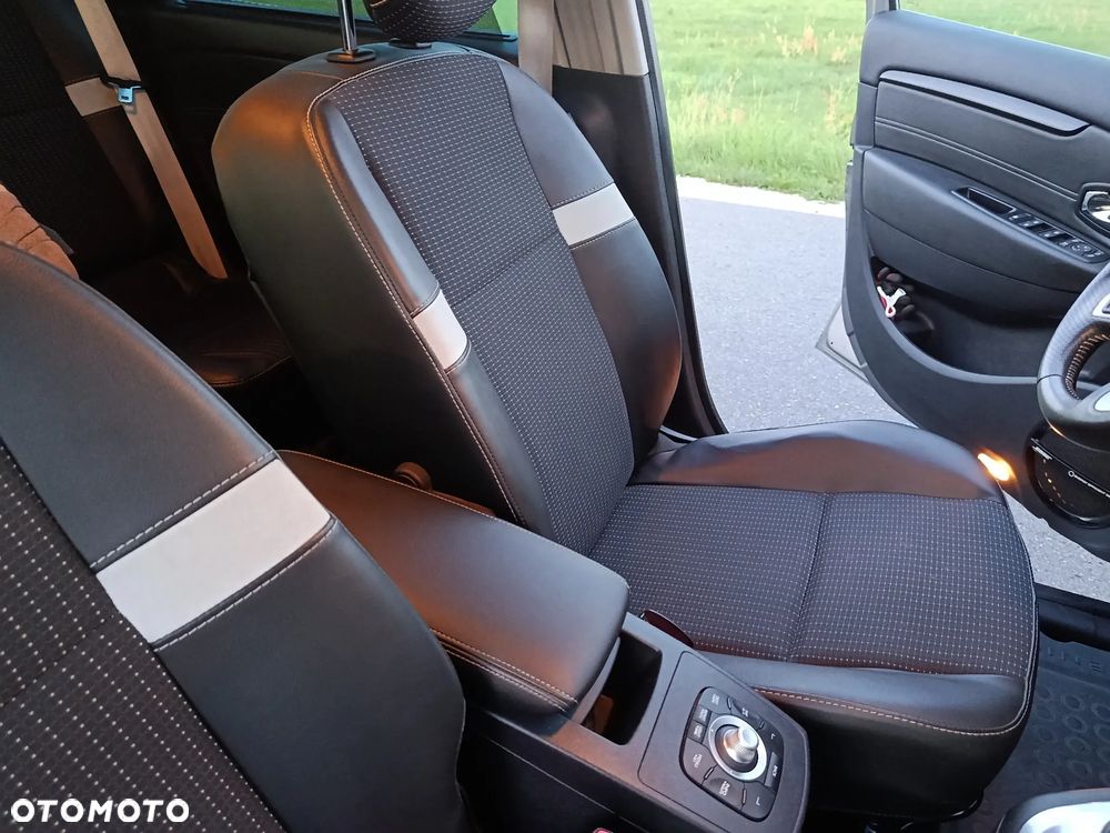 Renault Grand Scenic dCi 150 Automatik Bose Edition - 19