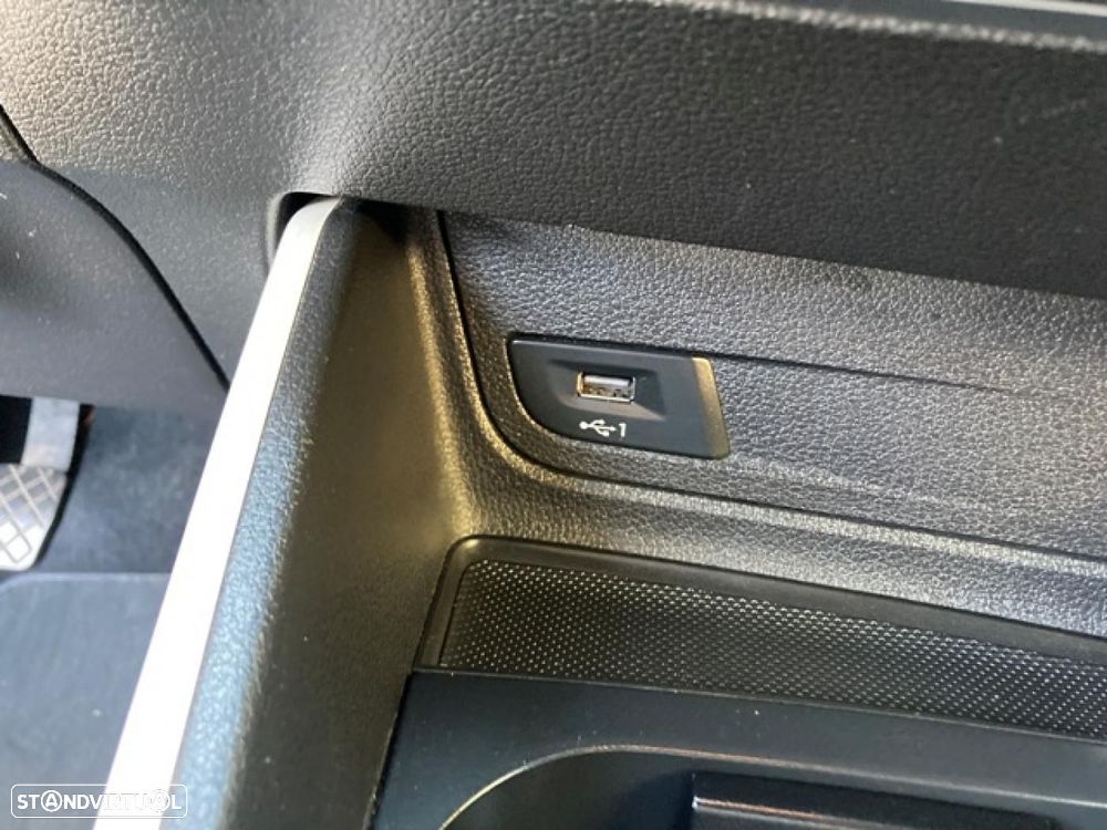 Audi Q2 30 TFSI Design - 28
