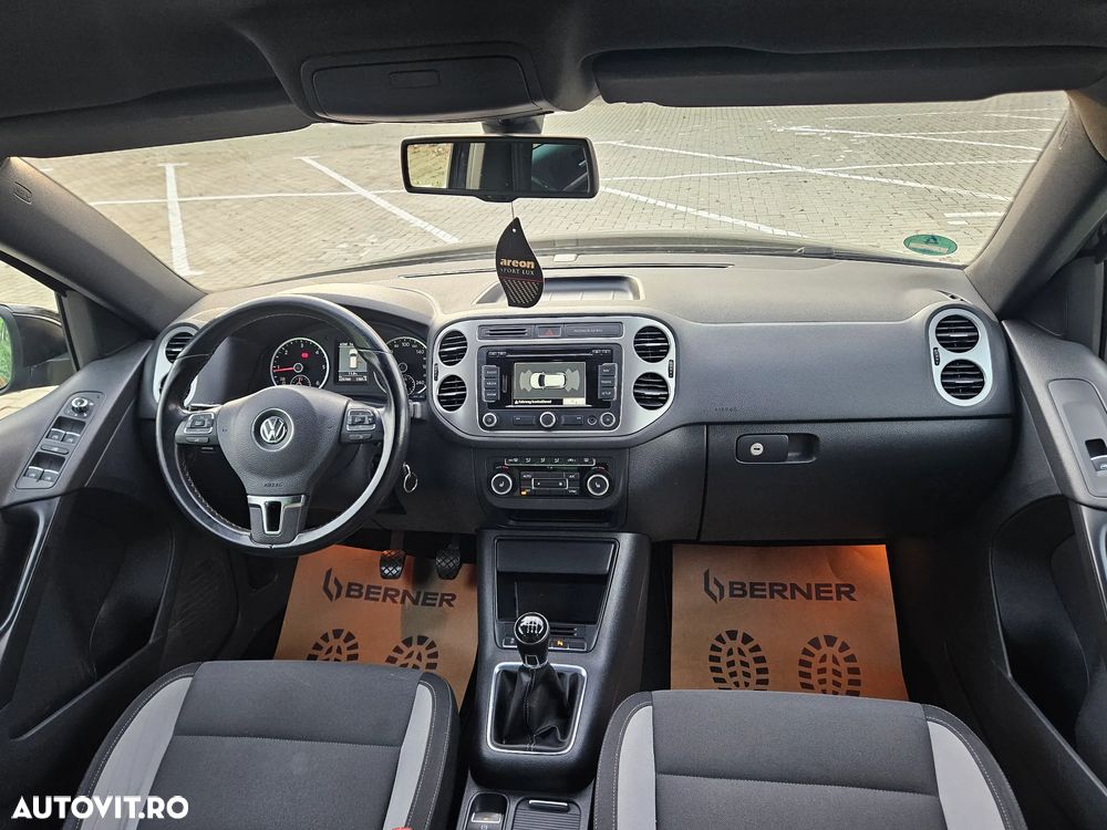 Volkswagen Tiguan 2.0 TDI DPF 4Motion Life - 12