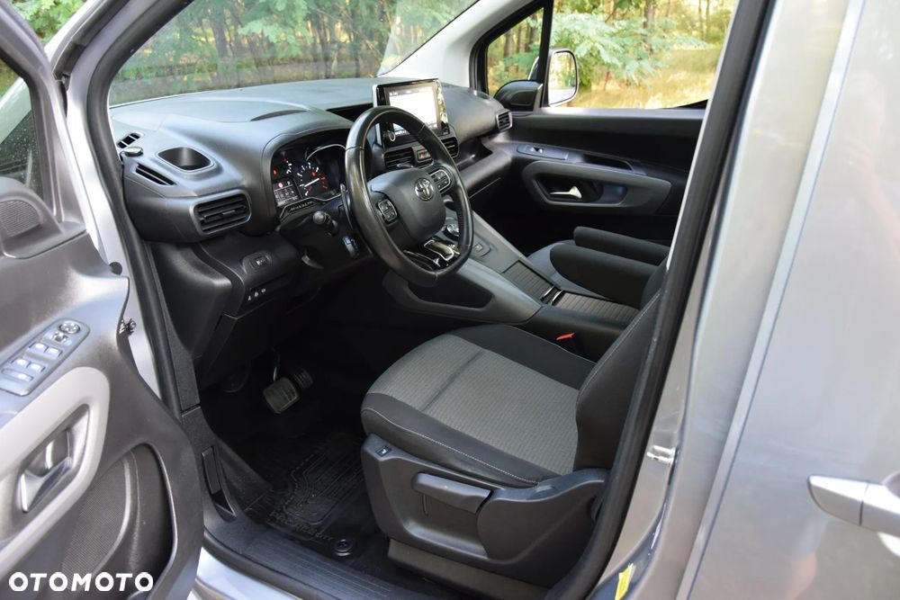Toyota Proace City Verso 1.5 D-4D Family - 24