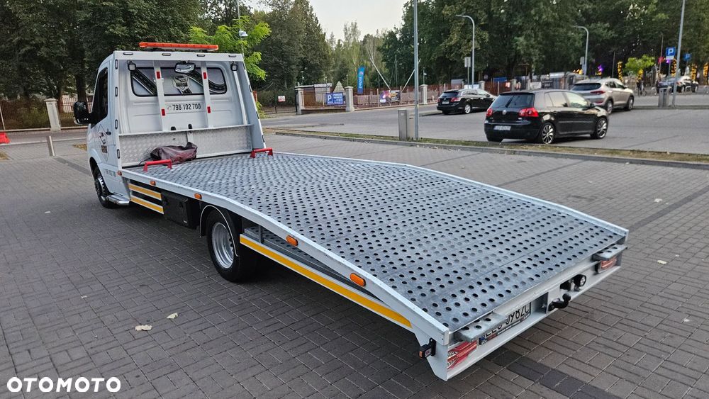 Mercedes-Benz Sprinter - 3