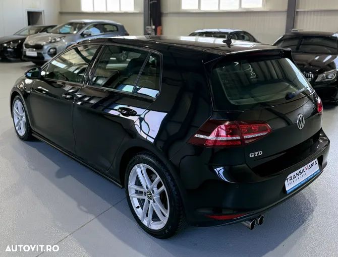 Volkswagen Golf GTD 2.0 TDI SCR DSG - 5