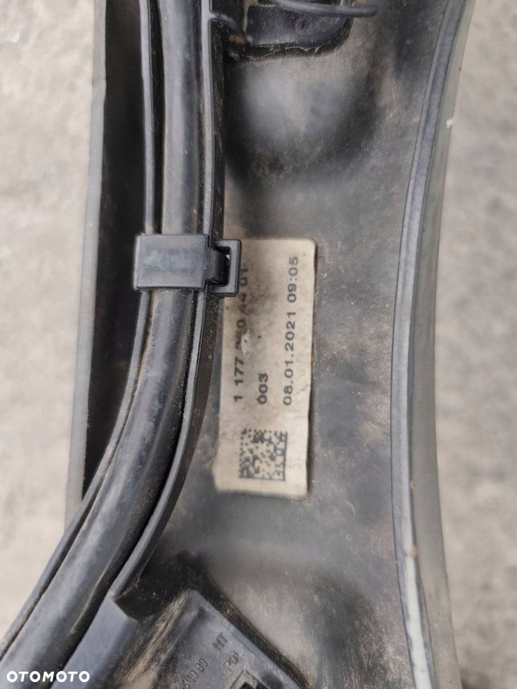 MERCEDES W118 CLA TYLNA PRAWA ZWROTNICA WAHACZ 4MATIC A2470600 - 5