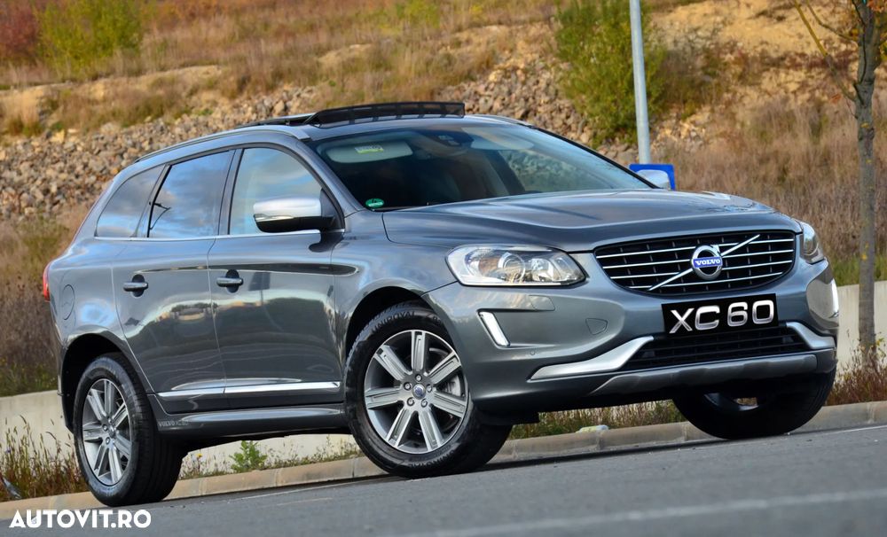 Volvo XC 60 D5 AWD Geartronic Summum - 22
