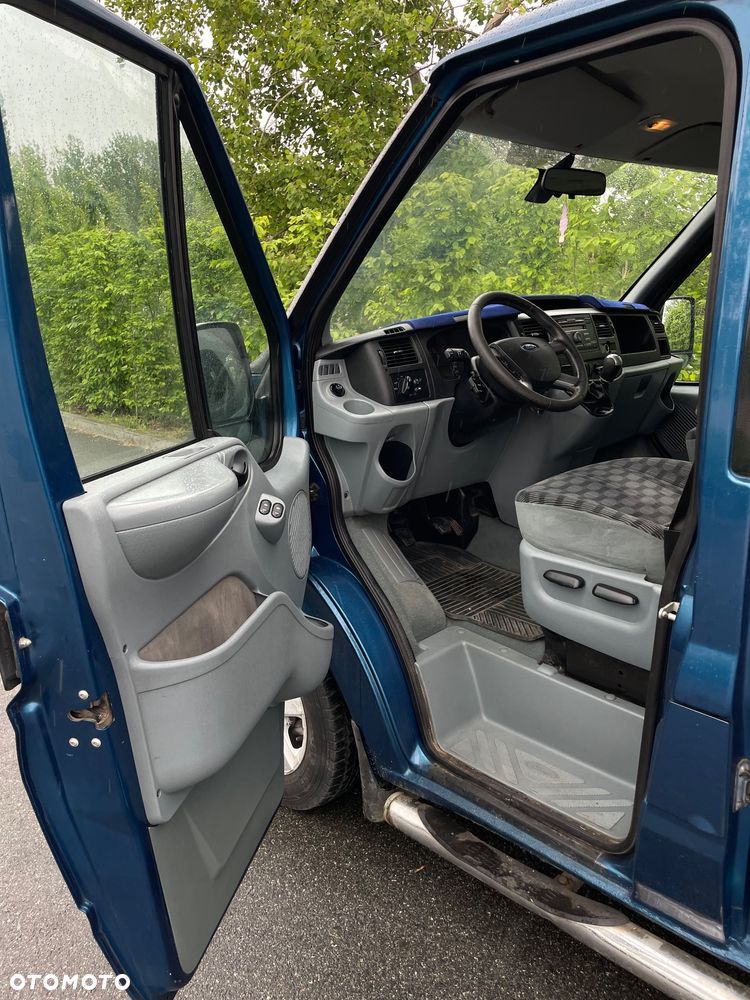 Ford Transit - 17