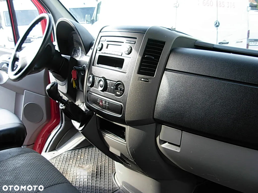 Mercedes-Benz SPRINTER - 6