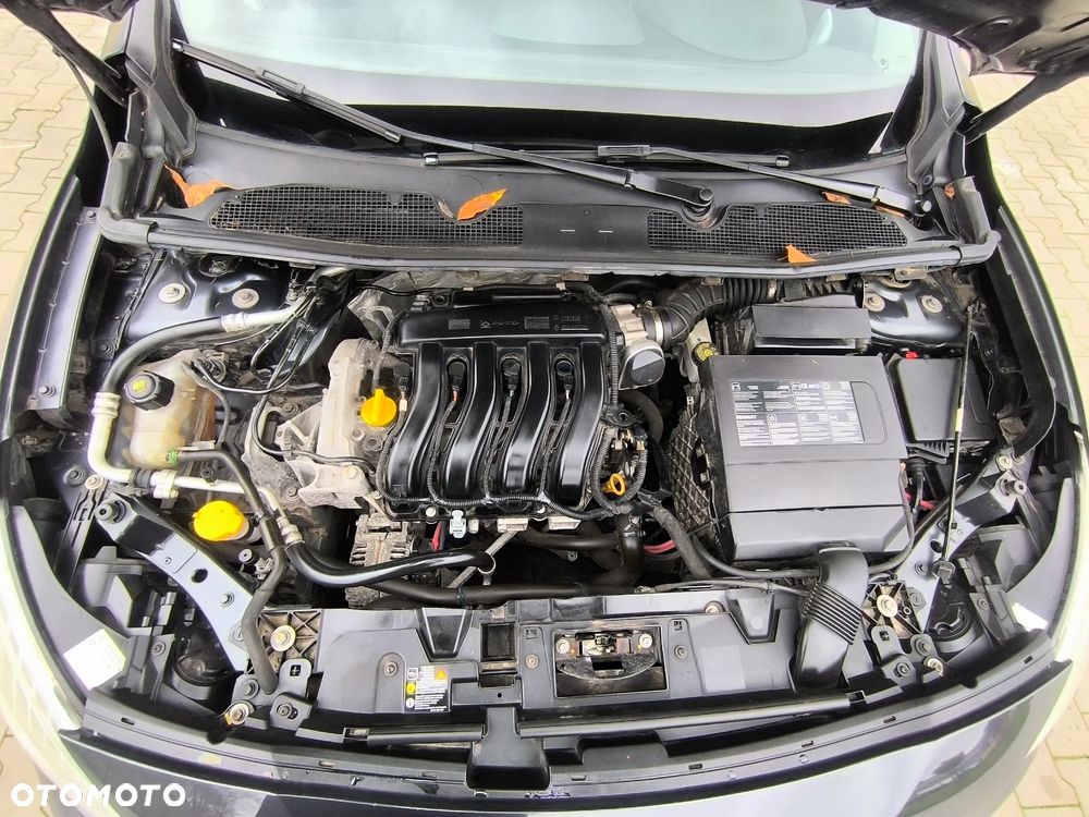 Renault Fluence 1.6 16V 110 Dynamique - 23