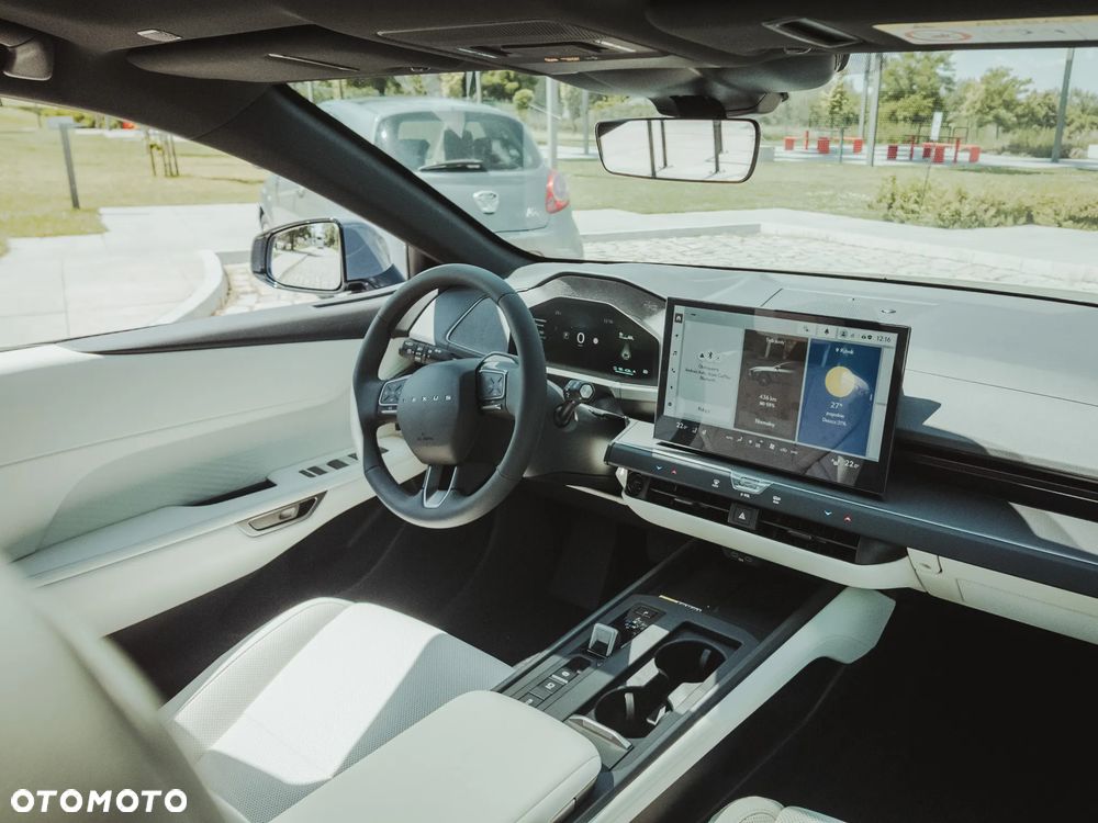 Lexus ES 500e Prestige AWD - 13