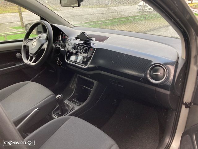 VW Up! Active - 22