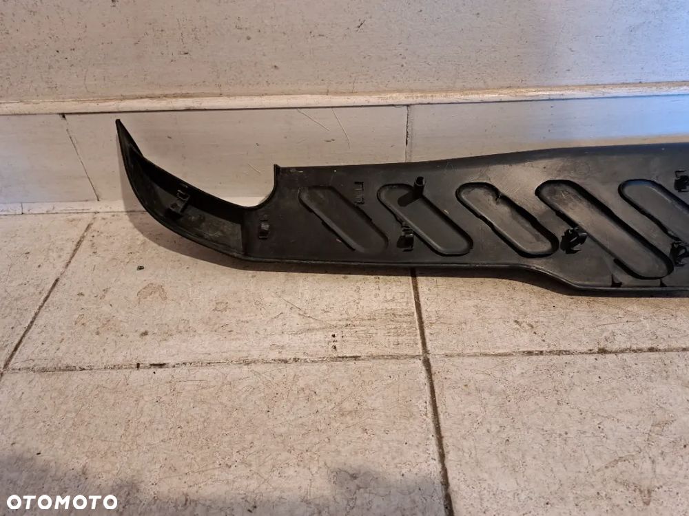 NISSAN NAVARA NP300 15- NAKŁADKA NA ZDERZAK TYLNY - 2