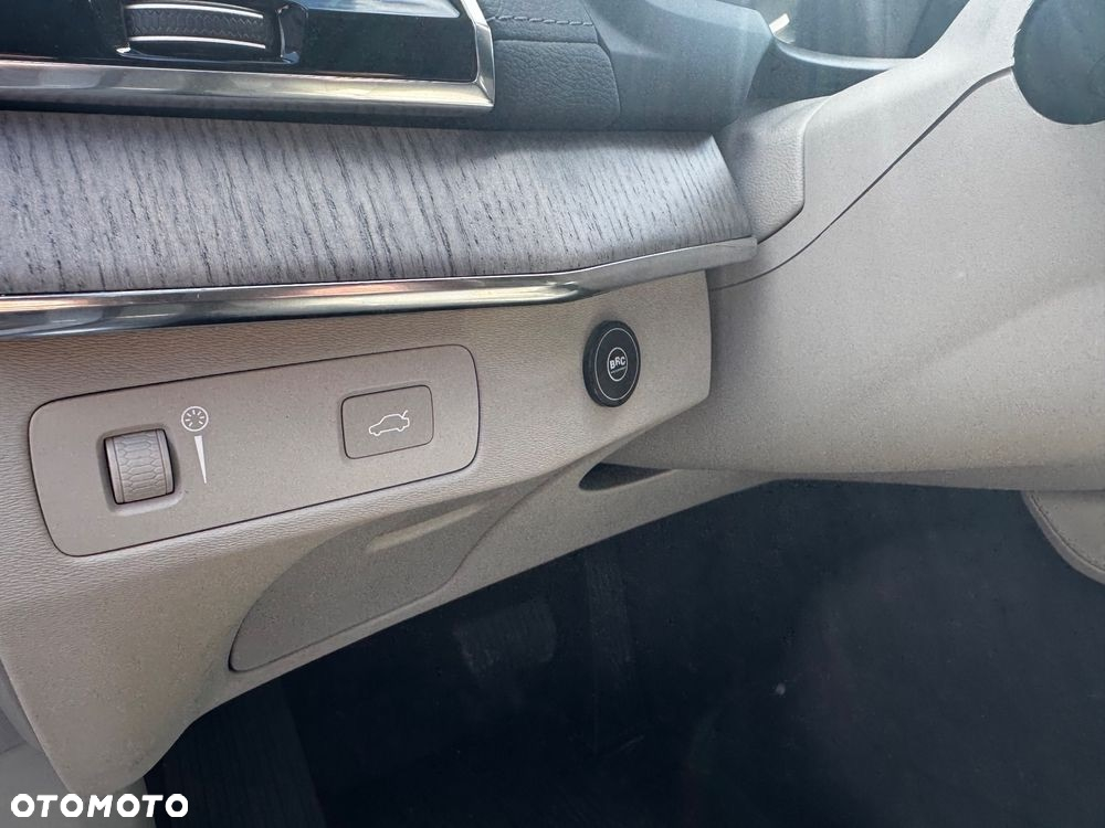 Volvo XC 90 T6 AWD Inscription 7os - 28