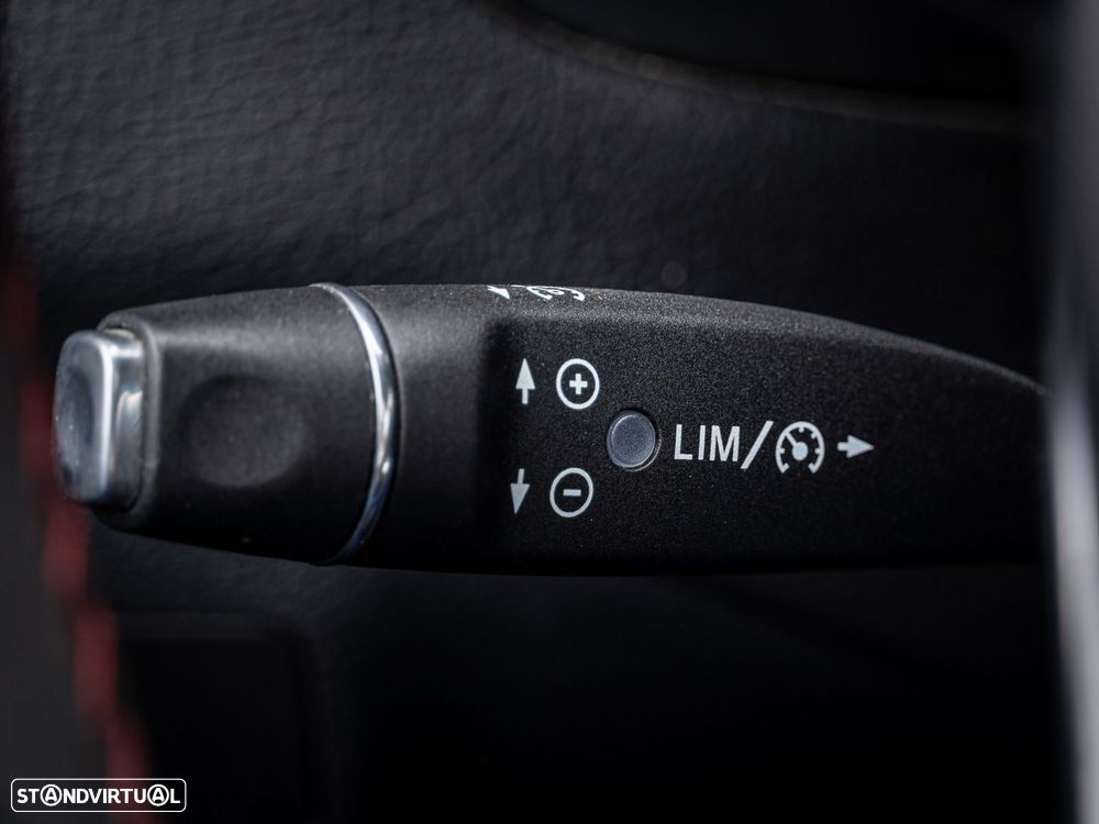 Mercedes-Benz CLA 45 AMG - 12