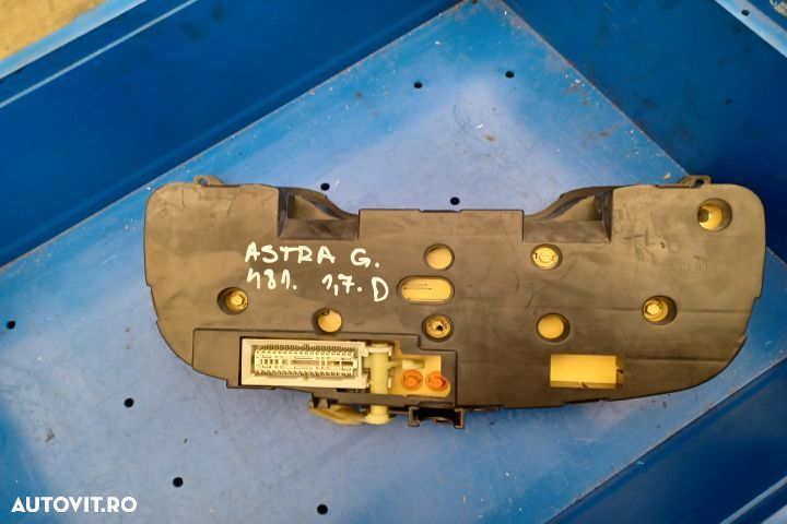 Ceasuri bord 09228743DQ 351177000 Opel Astra G [1998 - 2009] wagon 5- - 2