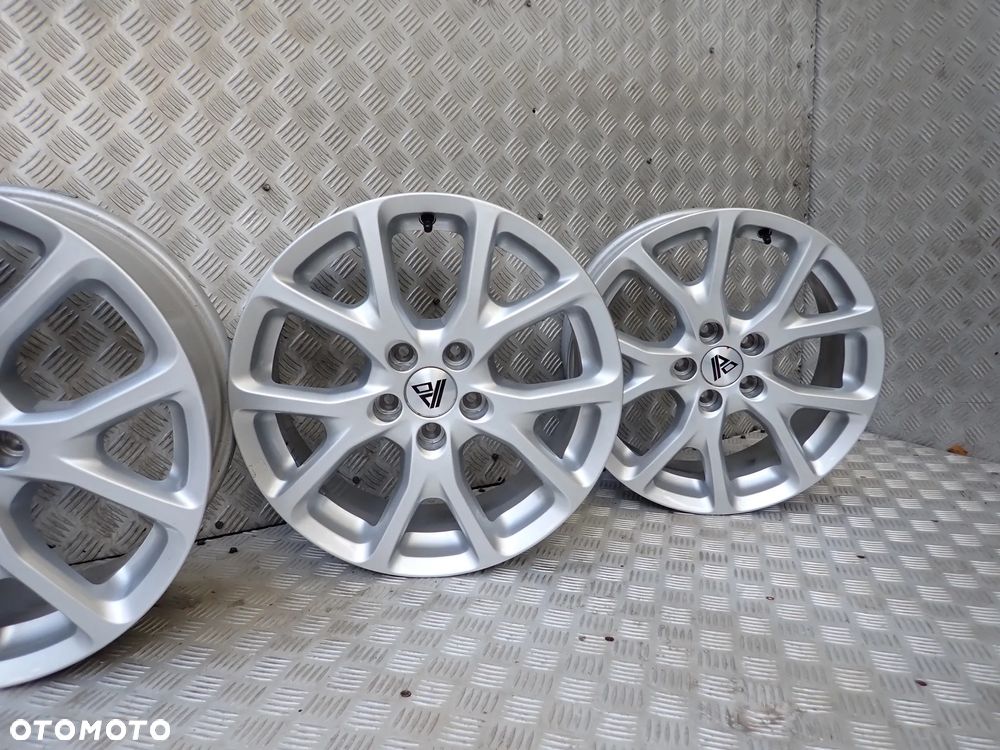FELGI ALUMINIOWE JEEP CHEROKEE  7JX17  ET 41  5X110   PIASATA 65  1UT90TRMAA - 3