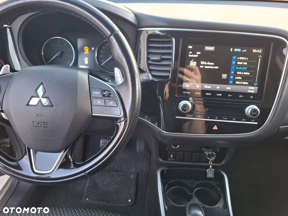 Mitsubishi Outlander 2.0 Intense + SDA 4WD CVT - 6