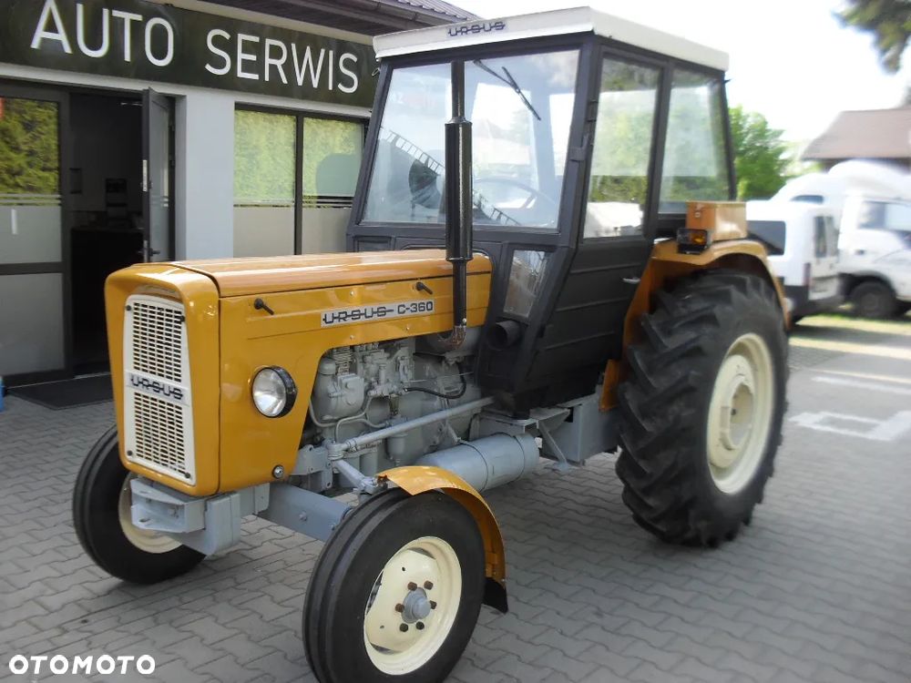 Ursus C360 - 1