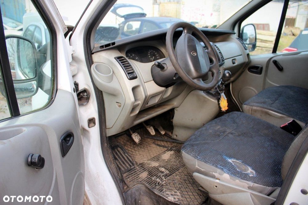 Renault Trafic II 2006 1.9DCI F9Q762 Bus (MASKA, ZDERZAK, LAMPA, BŁOTNIK, DRZWI, SZYBA, FOTEL) - 6