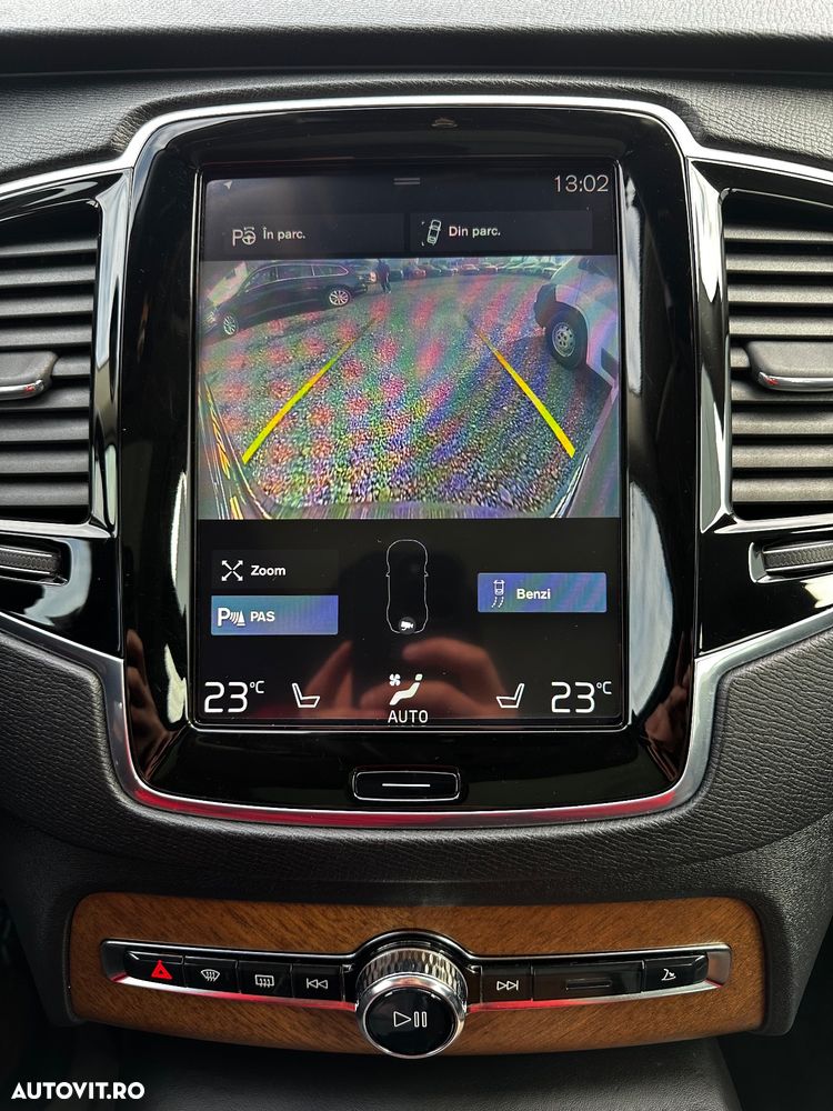 Volvo XC 90 T8 AWD Twin Engine Geartronic Inscription - 9