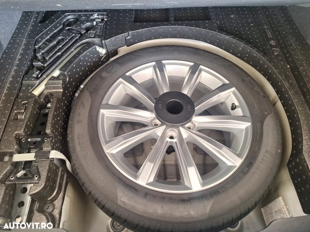 Volkswagen Passat 2.0 TDI DSG Highline - 20