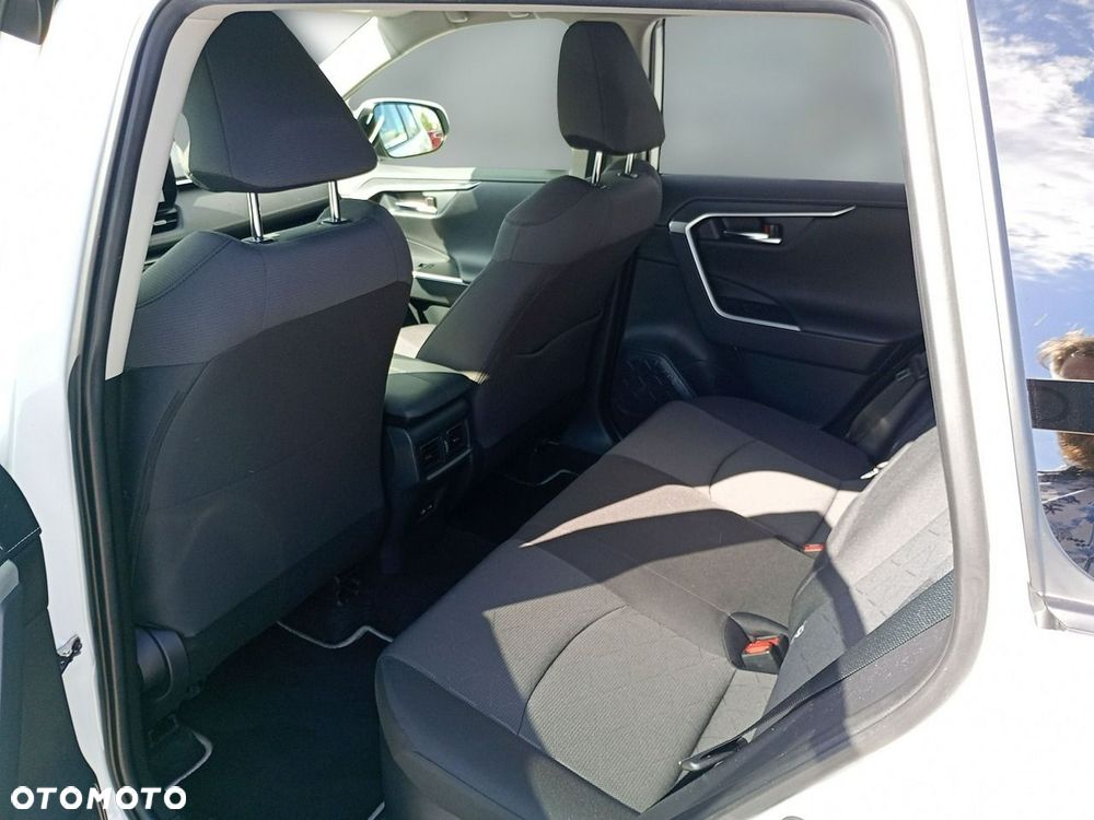 Toyota RAV4 - 23