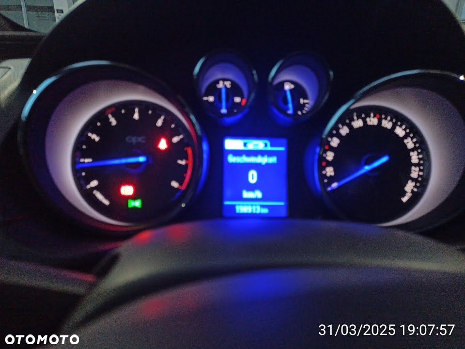 Opel Insignia - 18