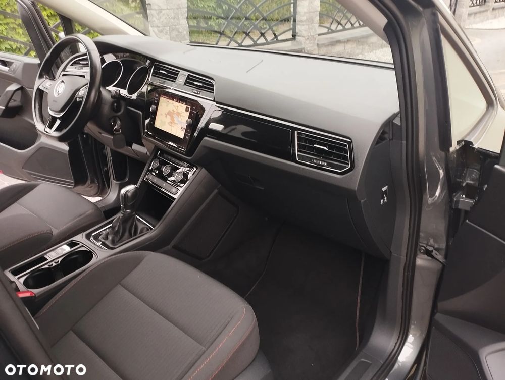 Volkswagen Touran 2.0 TDI SCR (BlueMotion Technology) DSG SOUND - 9