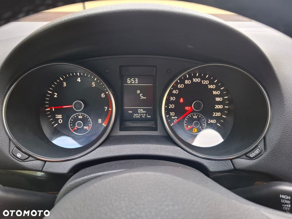 Volkswagen Golf - 15