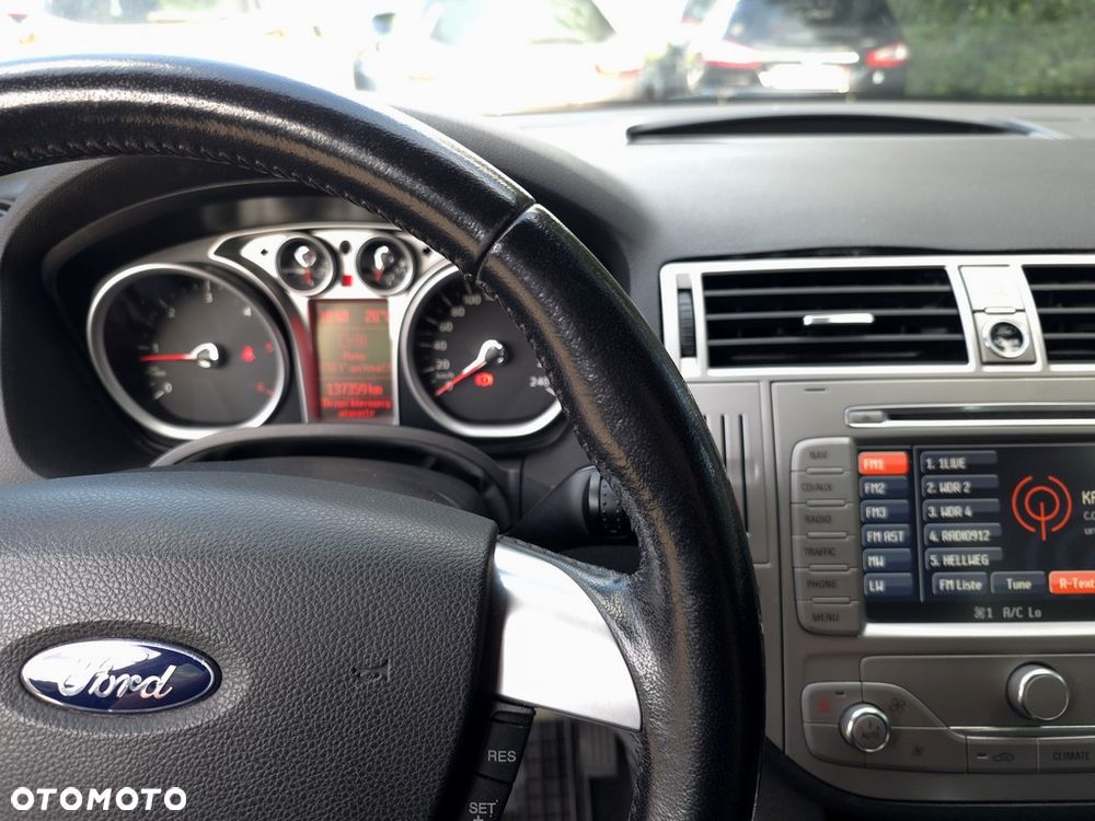 Ford Kuga 2.0 TDCi Titanium - 24