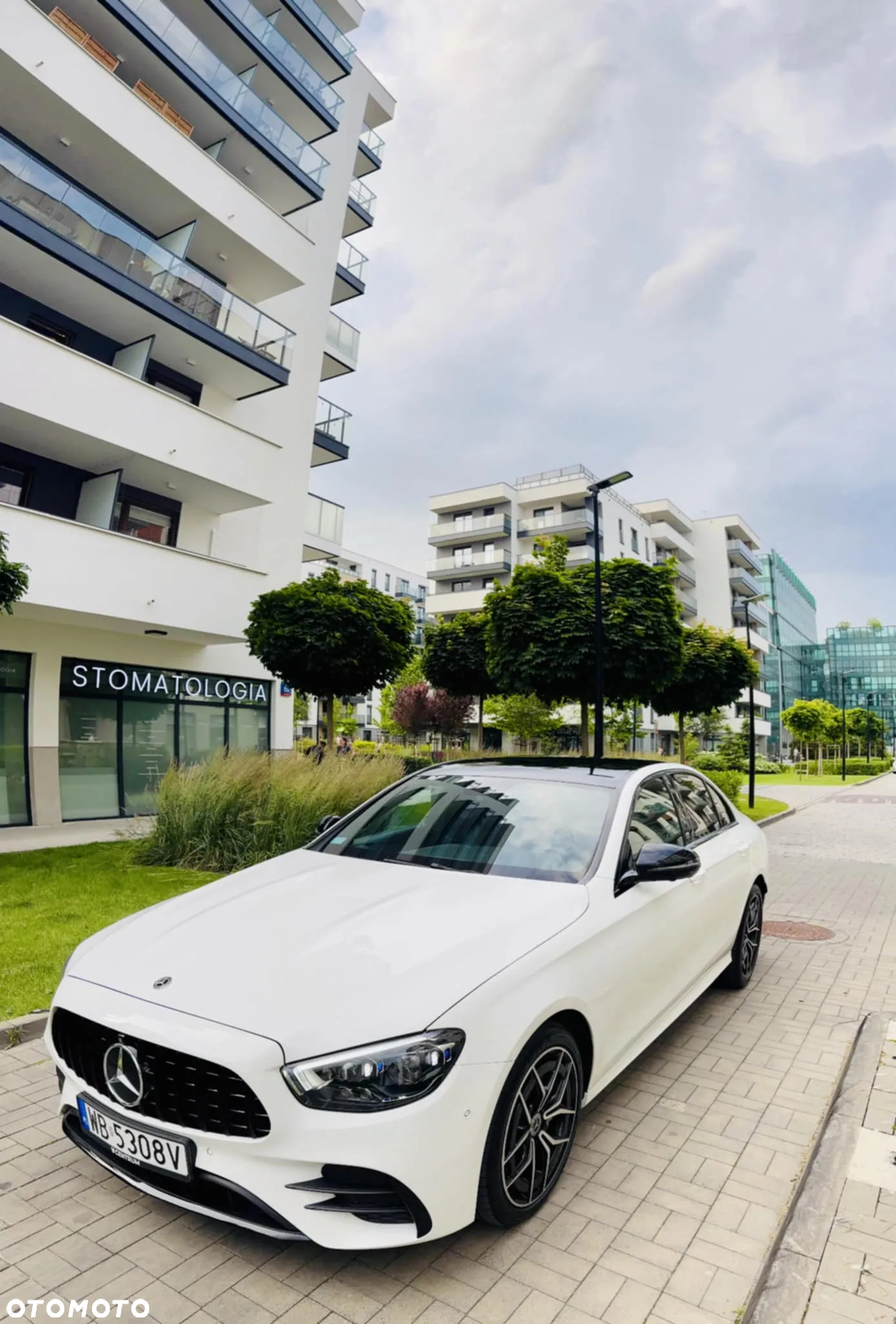Mercedes-Benz Klasa E 220 d Coupe 4-Matic AMG - 6