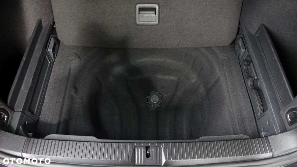 Volkswagen Passat 2.0 TDI (BlueMotion Technology) Comfortline - 31