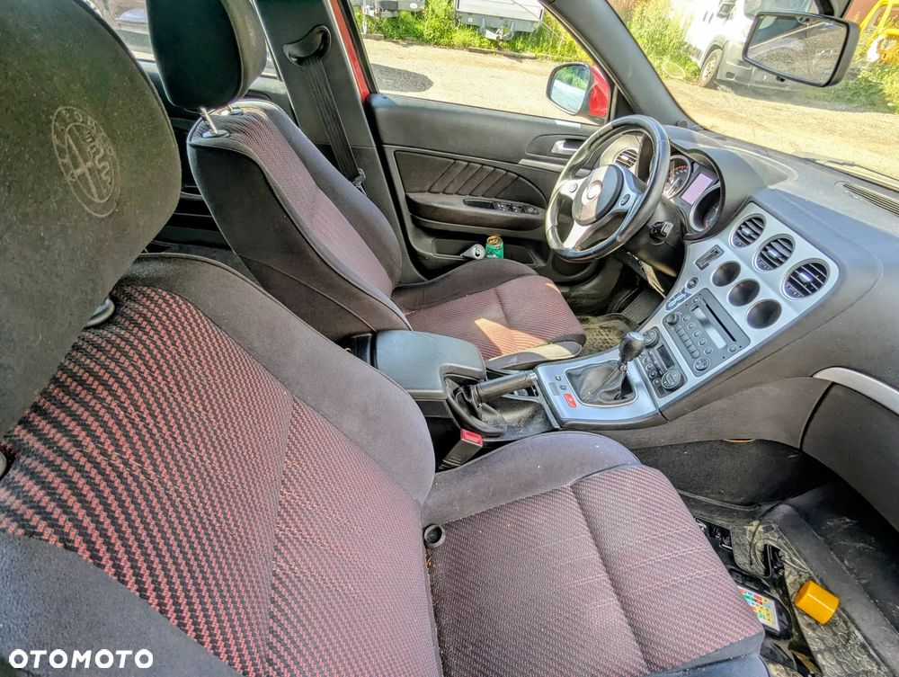 Alfa Romeo 159 Sportwagon 1.9 JTDM 150 KM – auto na części - 12