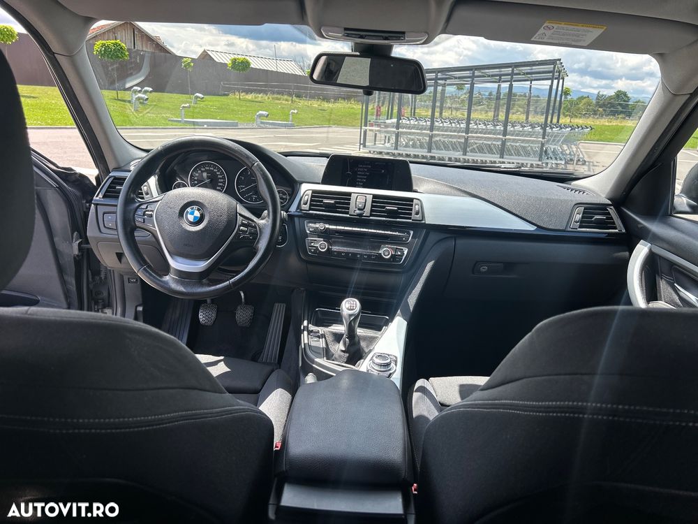 BMW Seria 3 320d - 4