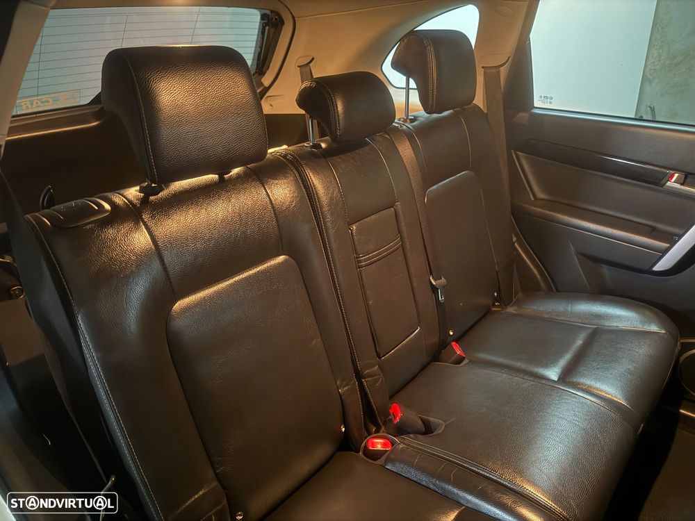 Chevrolet Captiva 2.2 VCDi Seven Xtreme 164g 7L - 37