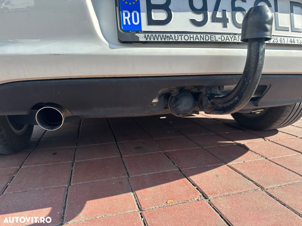 Volkswagen Golf 1.6 TDI DPF MATCH - 13
